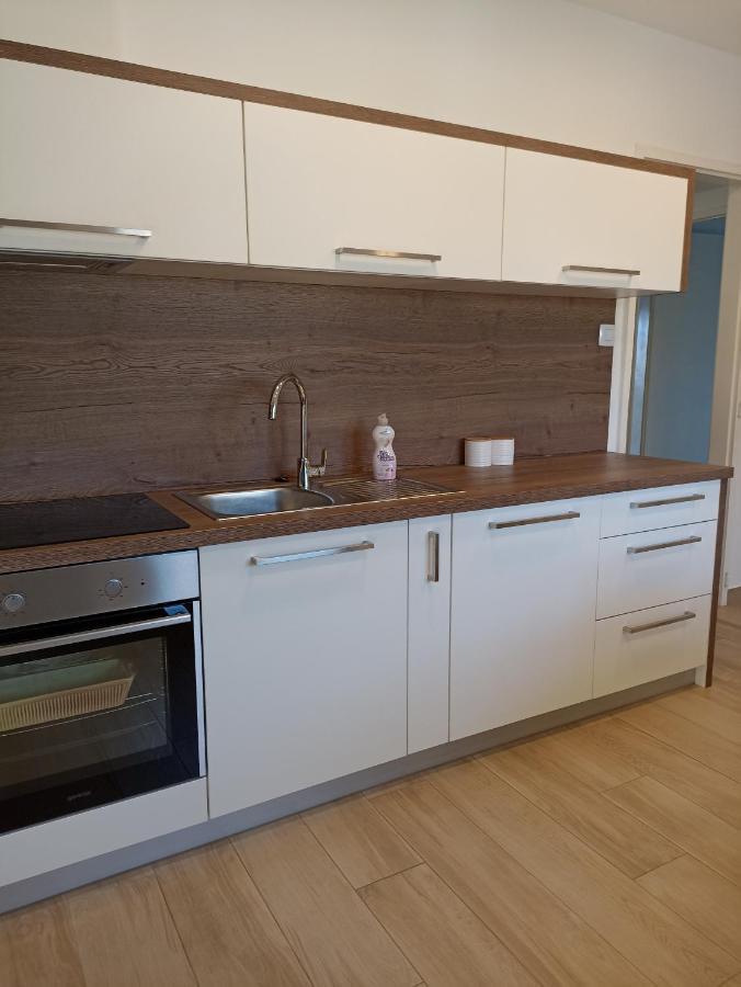 Apartman Pecine Риека Экстерьер фото