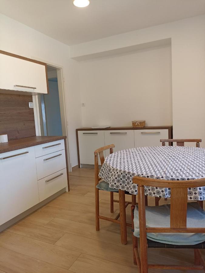 Apartman Pecine Риека Экстерьер фото