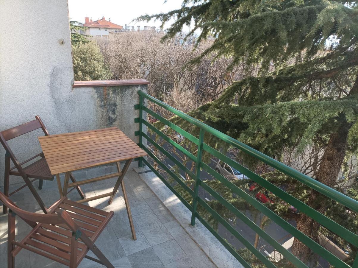Apartman Pecine Риека Экстерьер фото
